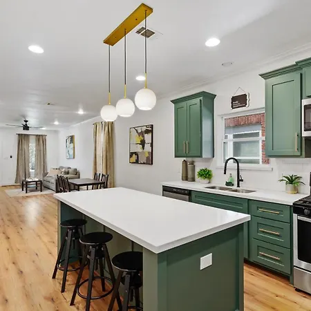 Freshly Renovated Eado Home